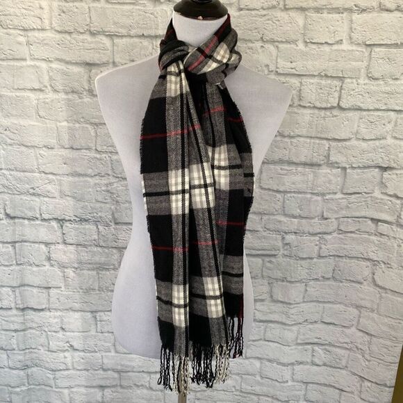 Plaid winter scarf black white & red w/end fringe 63.5”x12” - Picture 1 of 5